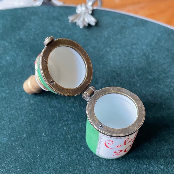 "Celebrate 2000" Porcelain Hinged Champagne Bottle - Picture 6 of 8